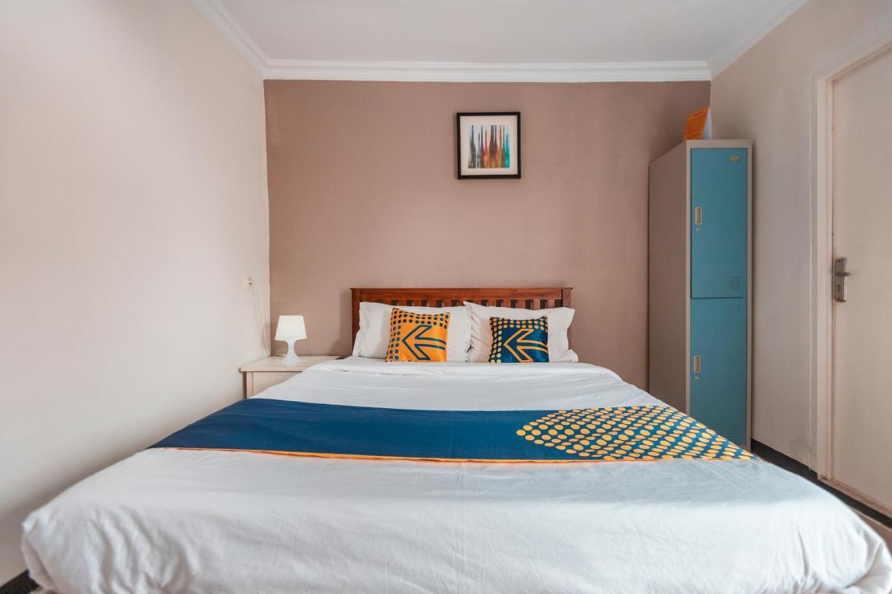 Spot On 2033 Kayumanis Homestay Syariah Jakarta Kültér fotó