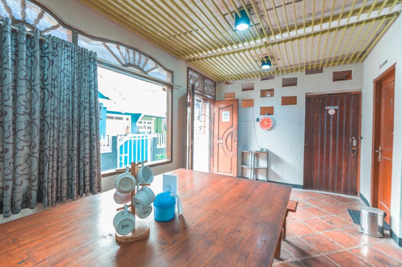 Spot On 2033 Kayumanis Homestay Syariah Jakarta Kültér fotó