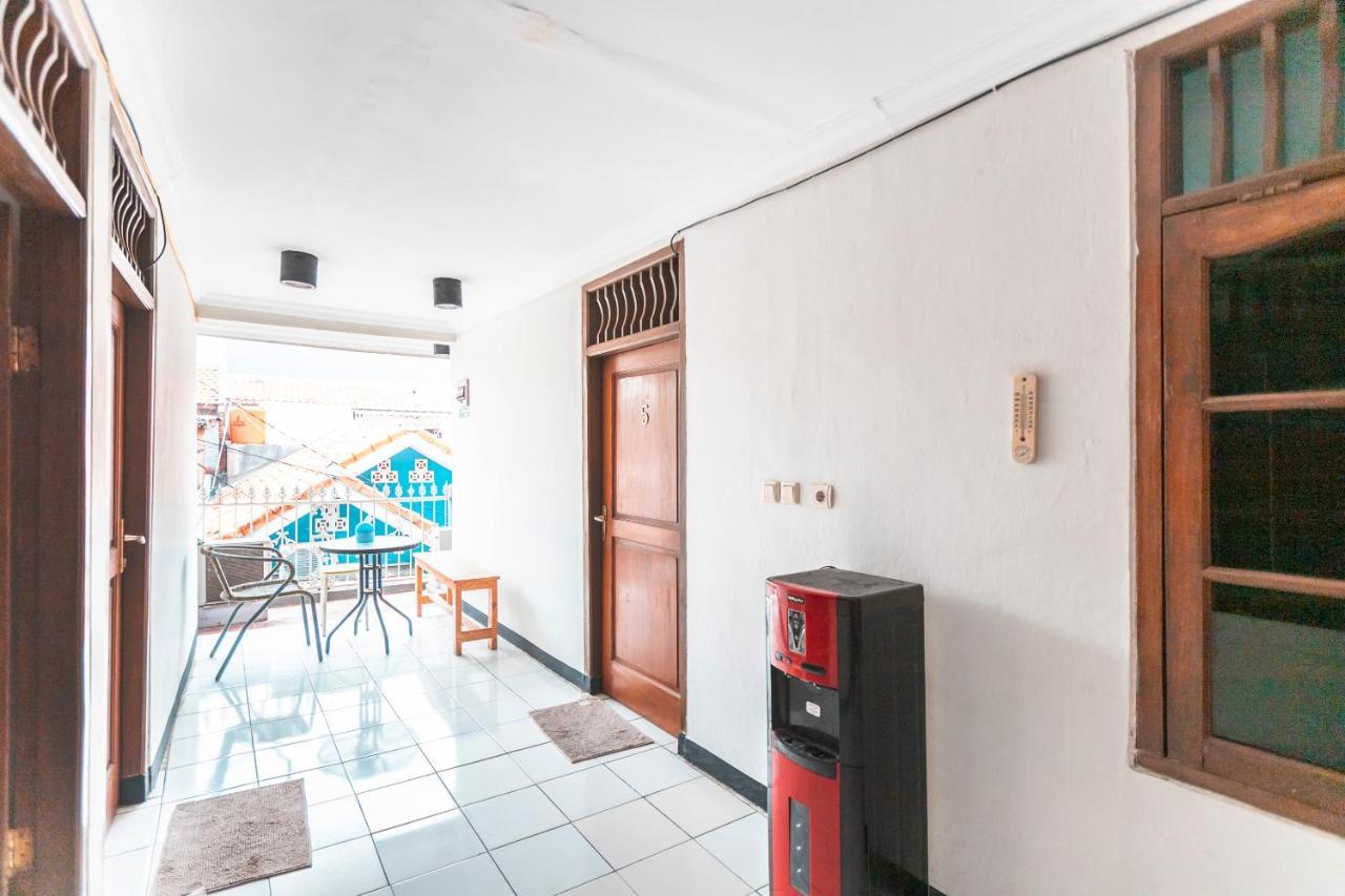 Spot On 2033 Kayumanis Homestay Syariah Jakarta Kültér fotó